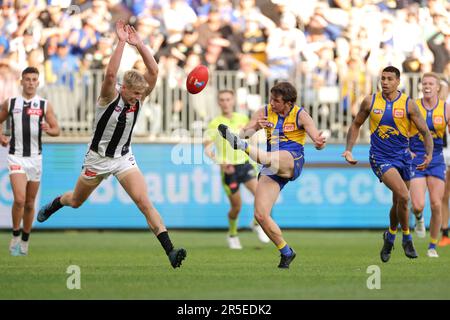 AFL 2023 Round 12 - West Coast v Collingwood