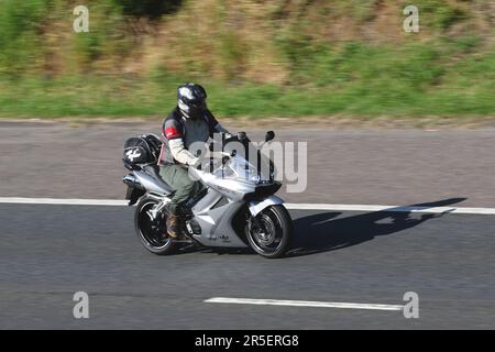 honda-vfr800-vtec-motorcycle-