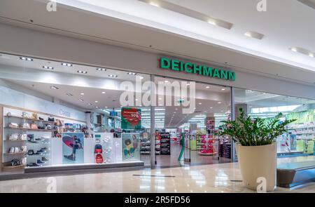 Deichmann se hi-res stock photography and images Alamy