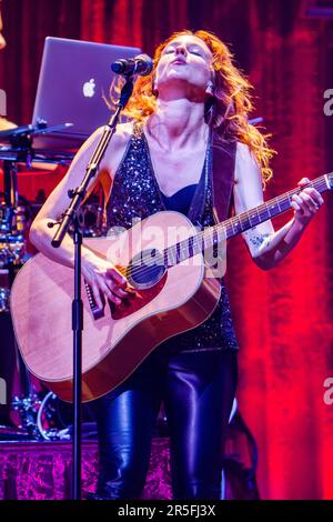 Milan Italy. 15 March 2011. The American singer-songwriter and actress TAYLOR SWIFT performs live on stage at Mediolanum Forum during the 'Speak Now World Tour'. Stock Photo