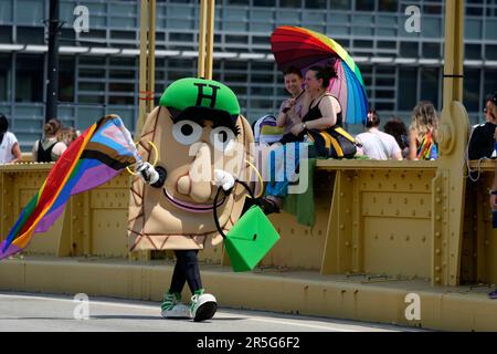 Jalapeño Hannah, one of the Pittsburgh Pirates racing Pierogies, entertains  along the parade route of the Pittsburgh Pride parade on Saturday, June 3,  2023. (AP Photo/Gene J. Puskar Stock Photo - Alamy