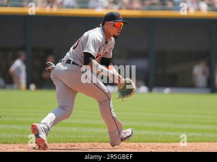 Detroit Tigers shortstop Javier Baez (28) throws a ball during a