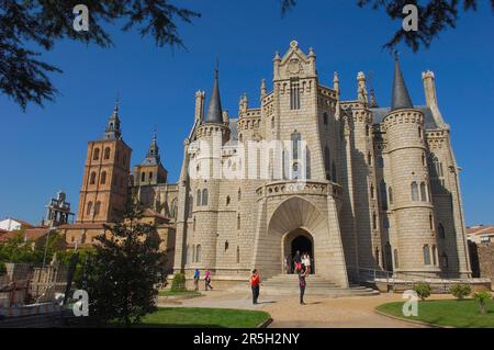 Astorga, Gaudi Palace now Museun of the ways, Episcopal Palace, Via de la plata, Ruta de la plata, Leon province, Castilla y Leon, Camino de Stock Photo