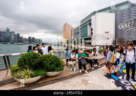 A View Of Hong Kong Museum Of Art and Hong Kong Island From The Avenue Of Stars, Kowloon, Hong Kong, China. Stock Photo