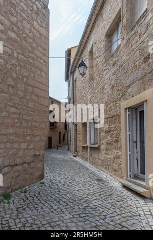 Balaruc Le Vieux, France. 29th May, 2023. View of the old streets of the medieval village of Balaruc-le-Vieux. Balaruc-le-Vieux is a medieval village on the shores of the Etang de Thau that has kept its authenticity away from the development of mass beach tourism in the Occitanie region. (Photo by Laurent Coust/SOPA Images/Sipa USA) Credit: Sipa USA/Alamy Live News Stock Photo