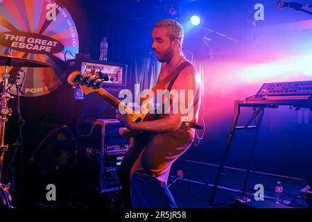 Brighton Beach, City of Brighton & Hove, East Sussex, UK. Larkins performing at The komedia, The Great Escape Festival 2023. 12th May 2023 Stock Photo