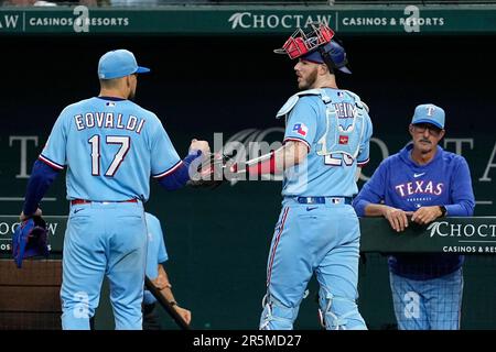 With Jonah Heim catching and Nathan Eovaldi pitching, Rangers have a  winning battery
