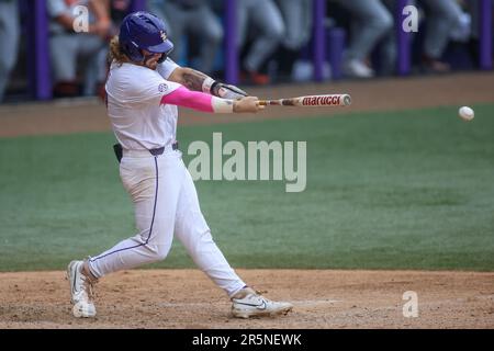 Baton Rouge, LA, USA. 4th June, 2023. LSU's Tommy White (47) tries for a base hit during NCAA Baseball Regional action between the Oregon State Beavers and the LSU Tigers at Alex Box Stadium, Skip Bertman Field in Baton Rouge, LA. Jonathan Mailhes/CSM/Alamy Live News Stock Photo