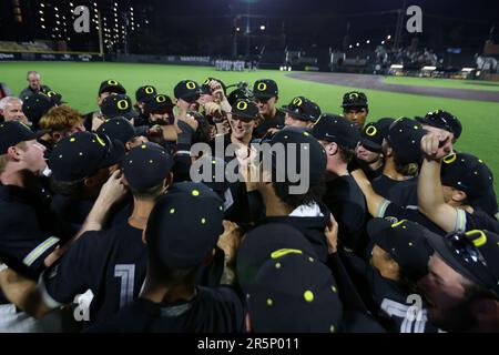 Photo Gallery: Oregon comes home as Nashville Regional champs