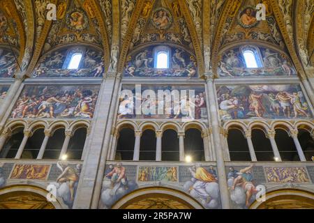 painted ceiling and walls of the Cathedral of Santa Maria Assunta, Duomo di Parma. Interior of the Duomo of Parma, Italy Stock Photo