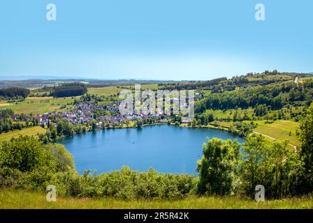 volcano Lake Schalkenmehrener Maar,the Eifel,Germany Stock Photo - Alamy