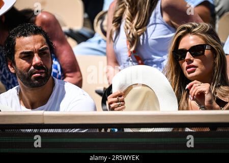 Paris, France. 04th June, 2023. Yoann HUGET and Arabella CHI during the eighth day of Roland-Garros 2023, Grand Slam tennis tournament, on June 04, 2023 at Roland-Garros stadium in Paris, France - Photo Matthieu Mirville/DPPI Credit: DPPI Media/Alamy Live News Stock Photo