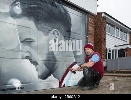 Royston, Hertfordshire, 6th June 2023. West Ham fan and artist Dave Nash has spray painted a mural of Hammers captain Declan Rice on his garage door at his home in Royston, Hertfordshire ahead of West Ham’s Europa Conference Cup Final tomorrow. Credit: Jason Mitchell/Alamy Live News Stock Photo