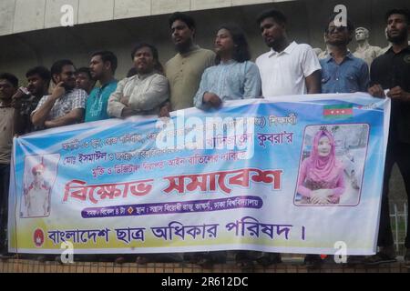 Dhaka, Bangladesh. 03rd June, 2023. Activists and students protest abolishing the Digital Security Act, 2018, a digital security law in front of Anti-Terrorism Raju Memorial Sculpture near Dhaka University. (Photo by MD Mehedi Hasan/Pacific Press) Credit: Pacific Press Media Production Corp./Alamy Live News Stock Photo