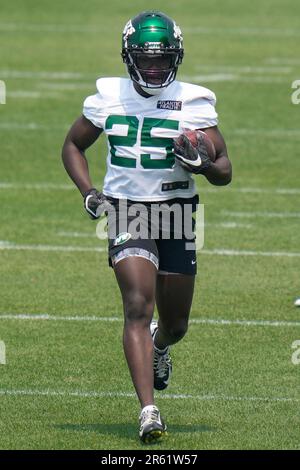 New York Jets' Israel Abanikanda, Left, During A Practice At The NFL ...