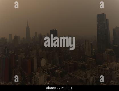 New York haze caused by Canada wildfire Stock Photo