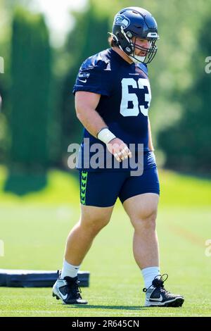 One of the few competitions in Seahawks camp has Evan Brown