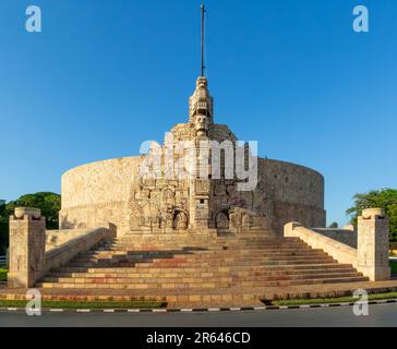 Monumento a La Patria monument, Paseo Montejo, Merida, Yucatan State ...