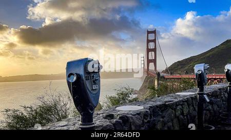 Panoramic view of the Golden Gate Bridge from the bay area and the discovery museum in San Francisco, USA. Emblematic bridge of the U.S. state of Cali Stock Photo