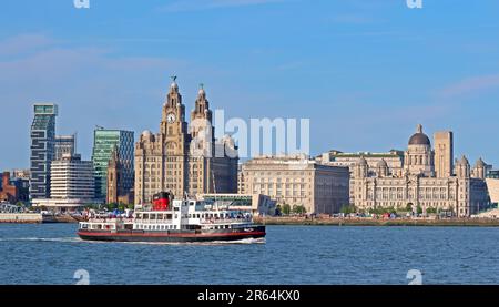 Royal Iris Mersey ferry, crosses the Liverpool waterfront panorama from Woodside, Birkenhead, Wirral, Merseyside, England, UK, CH41 6DU Stock Photo