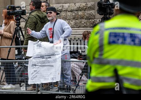 Royal Courts of Justice, London, UK. 7th June 2023. Brian Harvey, lead singer from the UK boy band E17, at the Royal Courts of Justice, showing evidence he was a victim of phone hacking. Photo by Amanda Rose/Alamy Live News Stock Photo