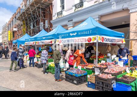 Catchey's Fruit & Veg stall in Ipswich Market, Westgate Street, The Cornhill, Ipswich, Suffolk, England, United Kingdom Stock Photo