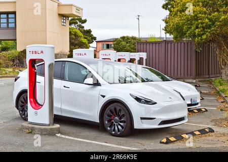 Tesla Supercharger Stations, converts 480V AC to 360V DC for the 'S' model, California West Coast. Stock Photo