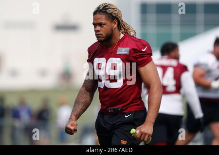 Washington Commanders defensive end Chase Young (99) warms up before the  start of an NFL football game, Sunday, Jan. 8, 2023, in Landover, Md. (AP  Photo/Patrick Semansky Stock Photo - Alamy