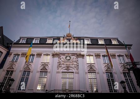 Picture of the facade of altest stadthaus, the former bonn city hall. The Alte Rathaus at Bonner Marktplatz was built between 1737 and 1738 in the Roc Stock Photo
