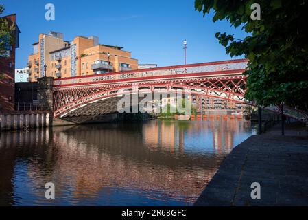 Crown Point Bridge over the River Aire, Leeds Stock Photo