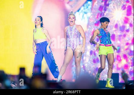 Pink's Summer Carnival 2023 Tour Outfits: See the Onstage Photos