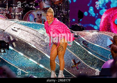 June 7, 2023, United kingdom: June 7, 2023, Bolton, United kingdom: American singer PINK performs at the University of Bolton Stadium, on the opening night of her Summer Carnival tour. The So What chart-topper, last toured the UK in 2019, will also be heading to Sunderland, Birmingham and London ahead of European and U.S. Dates. (Credit Image: © Andy Von Pip/ZUMA Press Wire) EDITORIAL USAGE ONLY! Not for Commercial USAGE! Stock Photo