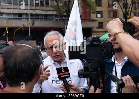 Bogota, Colombia. 11th May, 2023. Colombia's minister of health Guillermo Alfonso Jaramillo talks to the media during the demonstrations in support of the Colombian government social reforms, in Bogota, Colombia, June 7, 2023. Photo by: Daniel Romero/Long Visual Press Credit: Long Visual Press/Alamy Live News Stock Photo