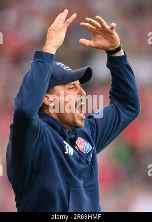 Cottbus, Germany. 07th June, 2023. Soccer: Regionalliga - Promotion round to the 3rd league, first leg, FC Energie Cottbus - SpVgg Unterhaching, Stadion der Freundschaft. Unterhaching's coach Sandro Wagner gestures. Credit: Robert Michael/dpa/Alamy Live News Stock Photo