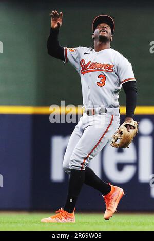 MILWAUKEE, WI - JUNE 07: Baltimore Orioles starting pitcher Dean