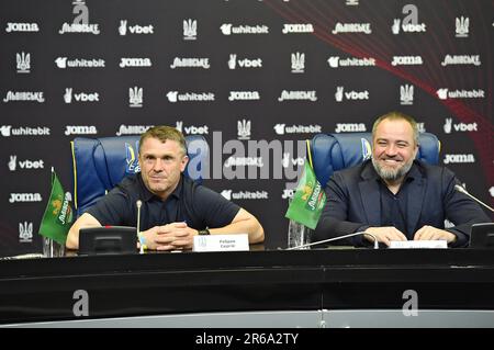 Non Exclusive: KYIV, UKRIANE - JUNE 7, 2023 - New head coach of the national football team of Ukraine Serhiy Rebrov (L) and President of the Ukrainian Stock Photo