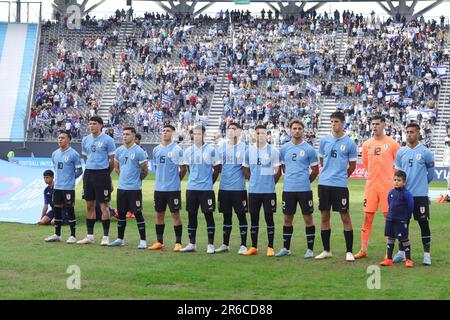 La Plata, Argentina. 8th June, 2023. Team of Uruguay before the semifinal match of World Cup FIFA U20 at Diego Maradona Stadium ( Credit: Néstor J. Beremblum/Alamy Live News Stock Photo