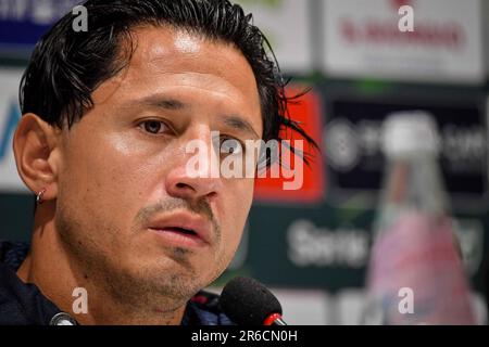 Cagliari, Italy. 08th June, 2023. Gianluca Lapadula of Cagliari Calcio,  Premio Capocannoniere Pablito during Final - Cagliari vs Bari, Italian  soccer Serie B match in Cagliari, Italy, June 08 2023 Credit: Independent