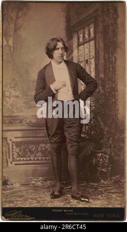 Oscar Wilde (1854-1900), Irish Poet and Playwright, full-length portrait, Napoleon Sarony, 1882 Stock Photo