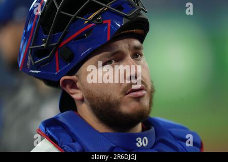 Toronto, Can. 08th June, 2023. June 8, 2023, TORONTO, ON, CAN: Toronto Blue  Jays' Alejandro Kirk hits an RBI double off Houston Astros starting pitcher  Framber Valdez during fifth inning American League