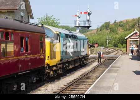 Former British Rail Class 37 diesel-electric locomotive 37 264 at Levisham station on the  North Yorkshire Moors Railway (NYMR). Stock Photo