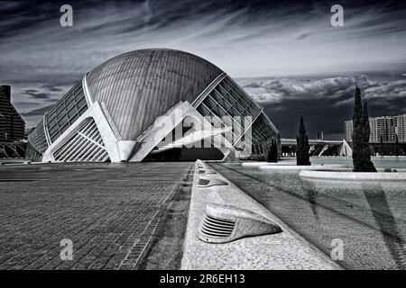 L'Hemisferic is part of the Ciudad de las Artes y las Ciencias, The architect Santiago Calatrava has built a monument to his hometown Valencia with Stock Photo
