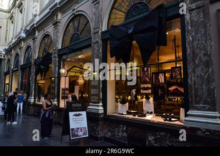 Shop window of the candy shop and chocolatier 'Neuhaus' of Bruxelles, october 2017 15th. This is the birthplace of Belgian praline. Stock Photo