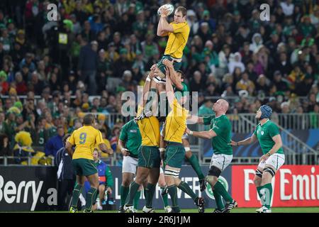 Australia’s Rocky Elsom wins a line out against Ireland during a Pool C match of the Rugby World Cup 2011, Eden Park, Auckland, New Zealand, Saturday, September 17, 2011. Stock Photo