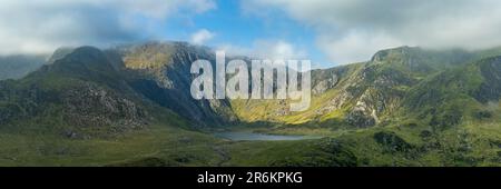 Cwm Idwal & The Glyderau Stock Photo
