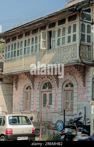 01 10  2007 Vintage Poona Old House With Brick Wall And Wooden Balcony  Window Frameworks Pune Maharashtra India Asia. Stock Photo