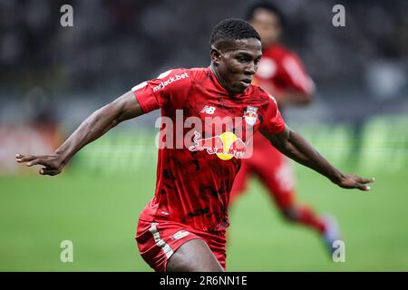 Belo Horizonte, Brazil. 10th June, 2023. MG - BELO HORIZONTE - 06/10/2023 - BRASILEIRO A 2023, ATLETICO-MG X RED BULL BRAZIL - Henry Mosquera player of Red Bull Brasil during a match against Atletico-MG at the Mineirao stadium for the BRAZILEIRO A 2023 championship. Photo: Gilson Junio /AGIF/Sipa USA Credit: Sipa USA/Alamy Live News Stock Photo