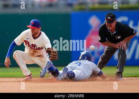 Trea Turner and Chris Taylor of the Los Angeles Dodgers celebrate