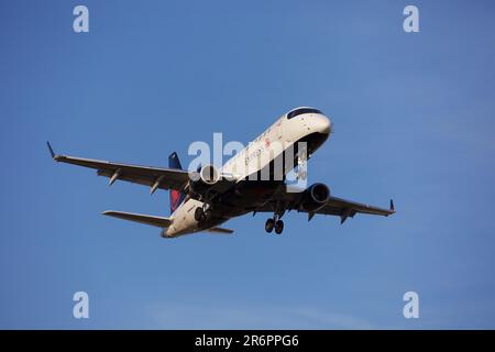 Air Canada Jazz Express Embraer 175, C-FEJF, Landing at Pearson Airport, Runway 24L. Stock Photo