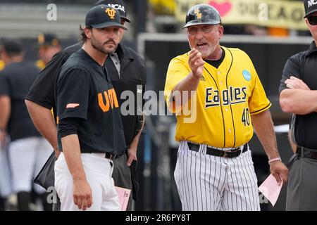 Tony Vitello previews Tennessee baseball vs. Southern Miss in super regional